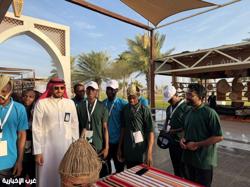 وفد إفريقي وأكاديميون من جامعة جازان يزورون جناح "صبيا" في مهرجان جازان 2026 وفد إفريقي وأكاديميون من جامعة جازان يزورون جناح "صبيا" في مهرجان جازان 2026