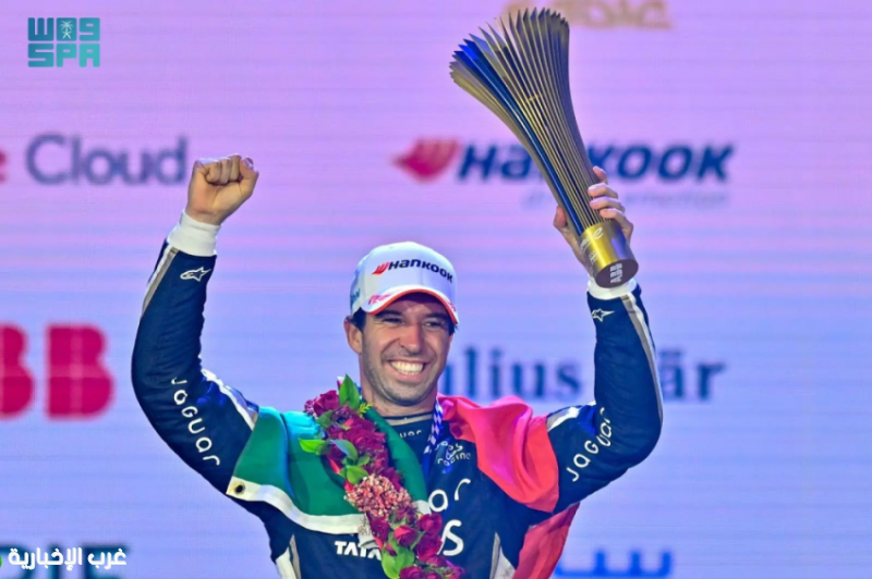 دا كوستا: العمل الجماعي قادني للفوز في جولة جدة من فورمولا إي 2026