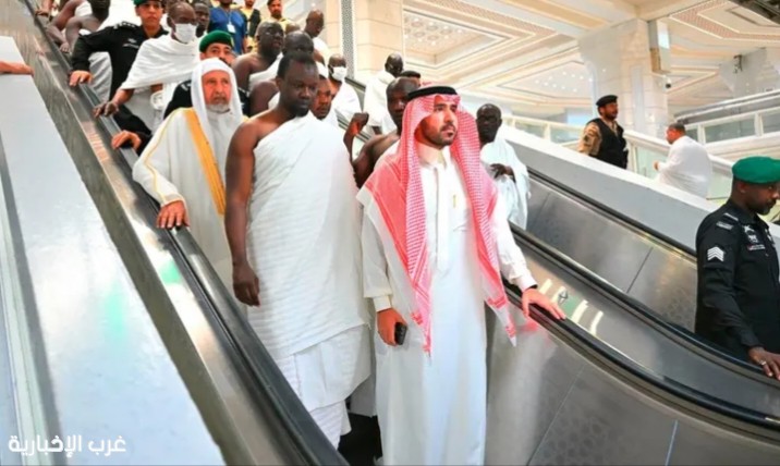 رئيس وزراء السنغال يؤدي مناسك العمرة