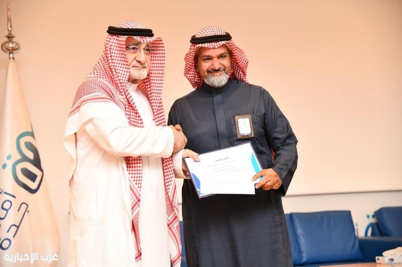 معالي أمين جدة يكرّم المهندس هتان حموده تقديرًا لإنجازاته في المسؤولية المجتمعية معالي أمين جدة يكرّم المهندس هتان حموده تقديرًا لإنجازاته في المسؤولية المجتمعية
