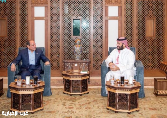 سمو ولي العهد يلتقي رئيس جمهورية مصر العربية على مائدة الإفطار في جدة