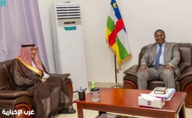 رئيس جمهورية أفريقيا الوسطى يستقبل نائب وزير الخارجية