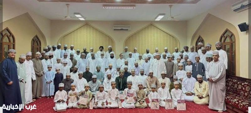 حفاظا على العادات والتقاليد العمانية أبناء ميابين يلتقون في يوم تجمعهم السنوي