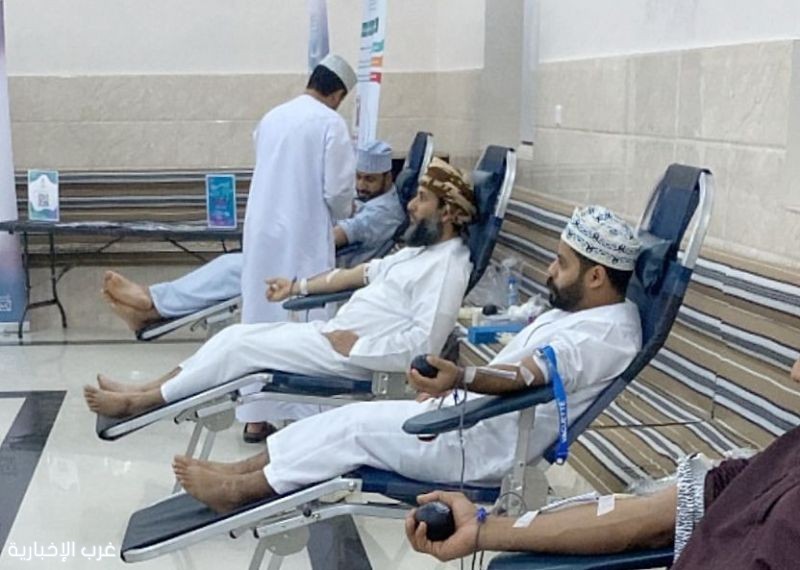 50 متبرعًا في حملة «قطرات من دمك» بالرستاق 50 متبرعًا في حملة «قطرات من دمك» بالرستاق