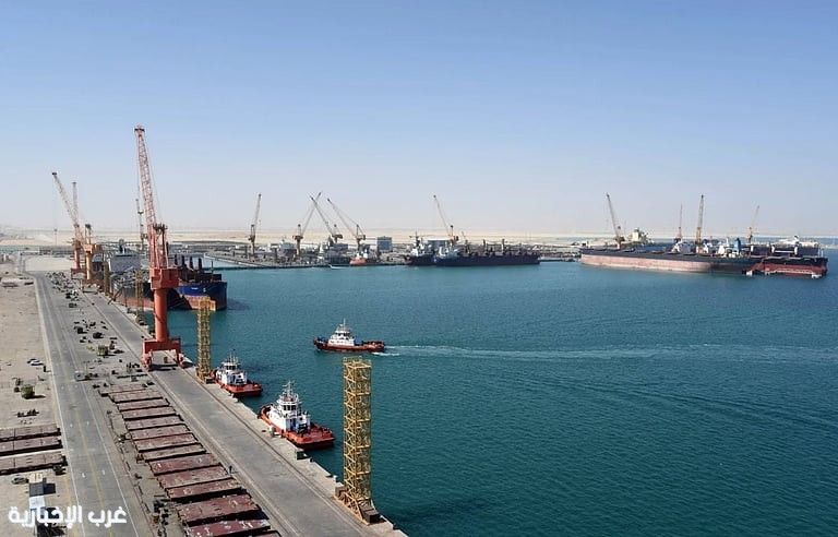 استهداف خزانات وقود بميناء الدقم في سلطنة عُمان بطائرات مسيّرة دون إصابات استهداف خزانات وقود بميناء الدقم في سلطنة عُمان بطائرات مسيّرة دون إصابات