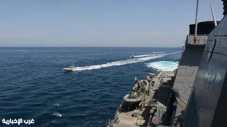 سريلانكا تنقذ بحارة إيرانيين بعد غرق فرقاطة وأمريكا تفرض حصارًا بحريًا على إيران