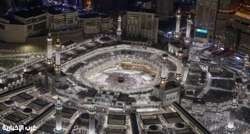المسجد الحرام يمتلئ بالمصلين في ليلة 27 تحريًا للقدر