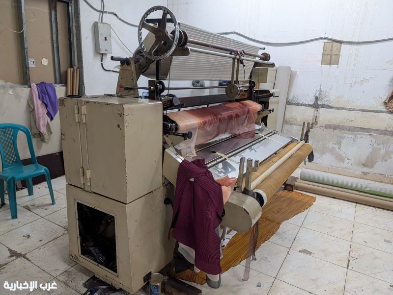 أمانة جدة تضبط موقعين مخالفين استُغلا كمعامل خياطة عشوائية بحي العزيزية