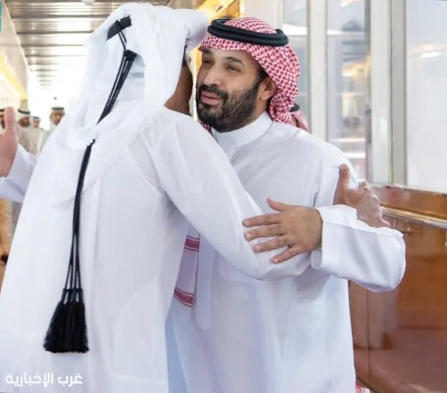 سمو أمير دولة قطر يغادر جدة وسمو ولي العهد في مقدمة مودعيه