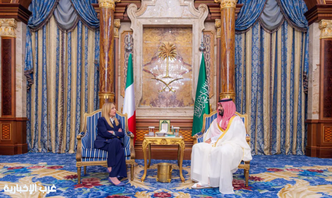 سمو ولي العهد يلتقي رئيسة وزراء إيطاليا