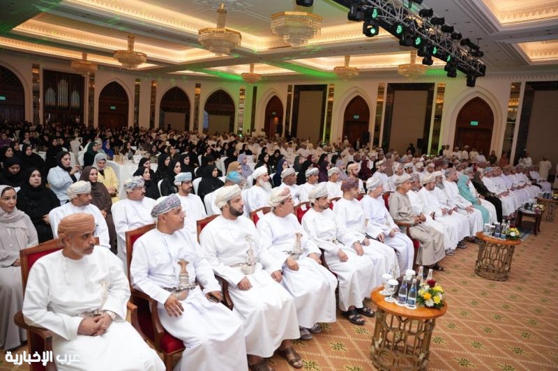 تكريم أكثر من 400 تربوي في محافظة مسقط احتفاءً بيوم المعلم