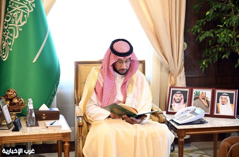 نائب أمير عسير يطّلع على برامج جمعية الثقافة والفنون بأبها