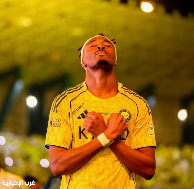سيماكان: تعادل الهلال “موجع” والنصر يستحق الفوز وسنقاتل على لقب الدوري سيماكان: تعادل الهلال “موجع” والنصر يستحق الفوز وسنقاتل على لقب الدوري