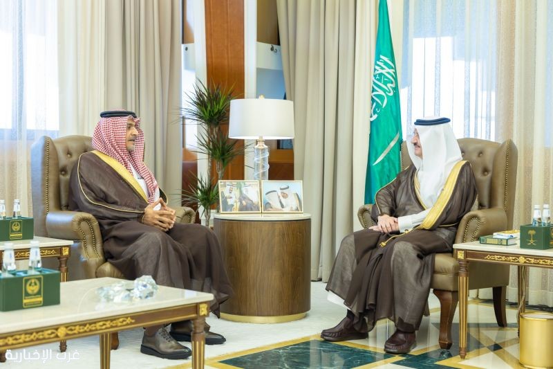 أمير الشرقية يؤكد أهمية الشراكة مع القطاع الخاص خلال استقباله اتحاد الغرف السعودي أمير الشرقية يؤكد أهمية الشراكة مع القطاع الخاص خلال استقباله اتحاد الغرف السعودي