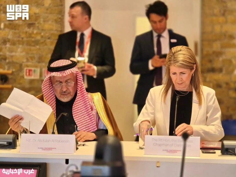 الربيعة يؤكد في لندن: تمكين المجتمعات مفتاح نجاح العمل الإنساني العالمي