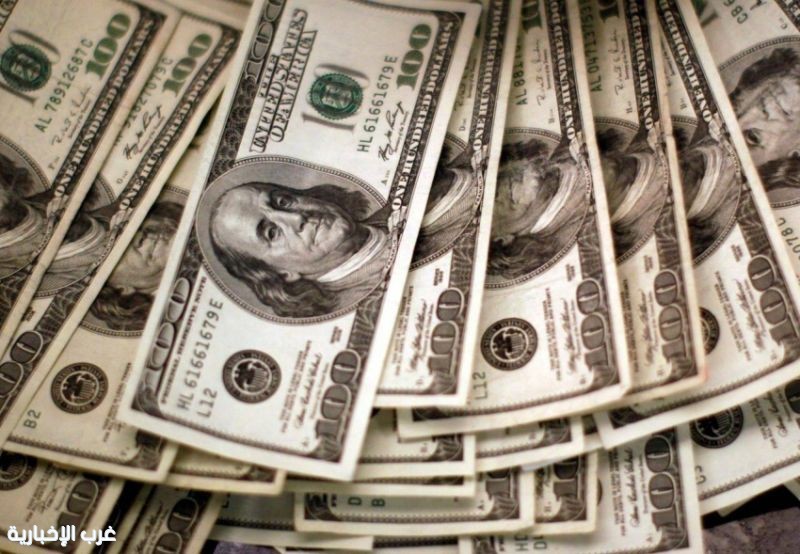 الدولار يستقر قرب أعلى مستوى في 6 أسابيع وسط بيانات أمريكية قوية