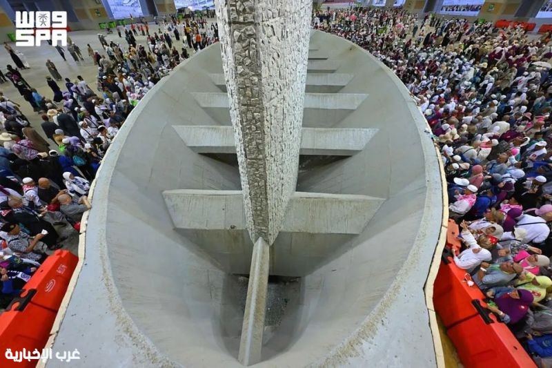 الحجاج يختتمون رمي الجمرات في آخر أيام التشريق وسط انسيابية وتنظيم متكامل