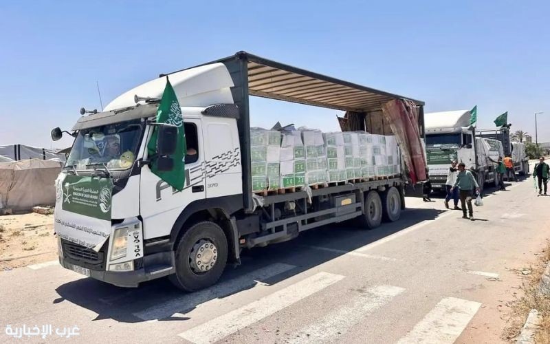 مساعدات سعودية جديدة تصل غزة لدعم الأسر الأكثر احتياجًا مساعدات سعودية جديدة تصل غزة لدعم الأسر الأكثر احتياجًا