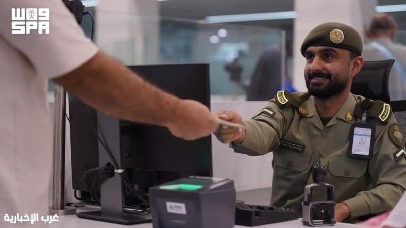 الجوازات تسخر إمكاناتها التقنية والبشرية لتسهيل مغادرة ضيوف الرحمن عبر منافذ المملكة