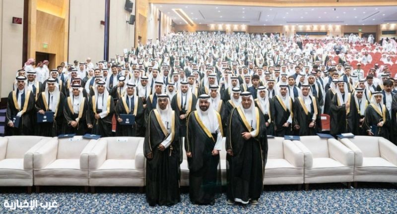 برعاية محافظ الأحساء.. 537 طالباً يتوشحون التميز وحفظ القرآن في حفل «سفراء التميز» برعاية محافظ الأحساء.. 537 طالباً يتوشحون التميز وحفظ القرآن في حفل «سفراء التميز»