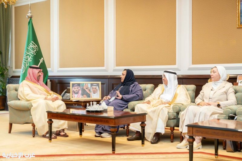 نائب أمير تبوك يستقبل مستشار وكيل تنمية القدرات البشرية للمبادرات في القطاع البلدي والإسكان