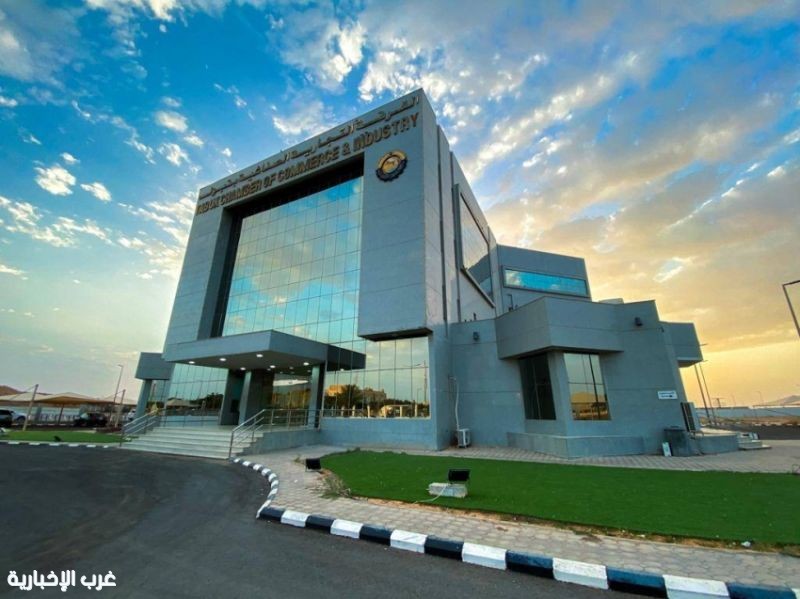 تبوك تناقش تمكين التاجر المتنقل وتطوير الحاضنات التجارية تبوك تناقش تمكين التاجر المتنقل وتطوير الحاضنات التجارية