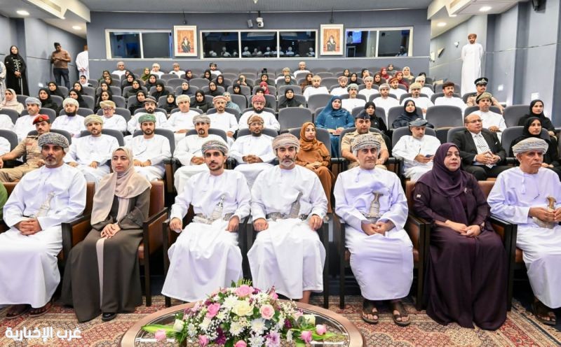 بين الواقع وآفاق المستقبل.. انطلاق أعمال منتدى "المواطنة الرقمية" بمسقط بين الواقع وآفاق المستقبل.. انطلاق أعمال منتدى "المواطنة الرقمية" بمسقط