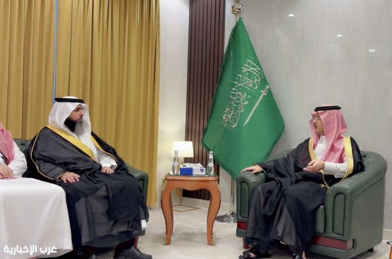 محافظ طبرجل يستقبل مدير الاتصالات بمنطقة الجوف ويبحث تطوير شبكات الجوال بالمحافظة محافظ طبرجل يستقبل مدير الاتصالات بمنطقة الجوف ويبحث تطوير شبكات الجوال بالمحافظة