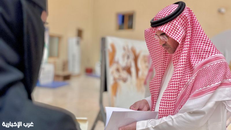 مدير تعليم الطائف يفتتح معرض الخط العربي والفنون التشكيلية