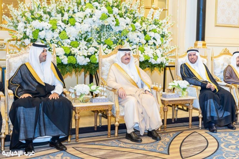 سمو أمير المنطقة الشرقية يشارك أسرة السعدون أفراحها ويؤكد عمق التواصل المجتمعي