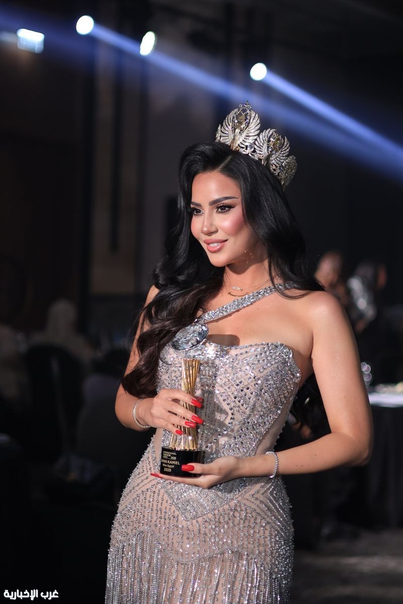سما كامل تحصد درع التميز في مهرجان  International Fashion Awards