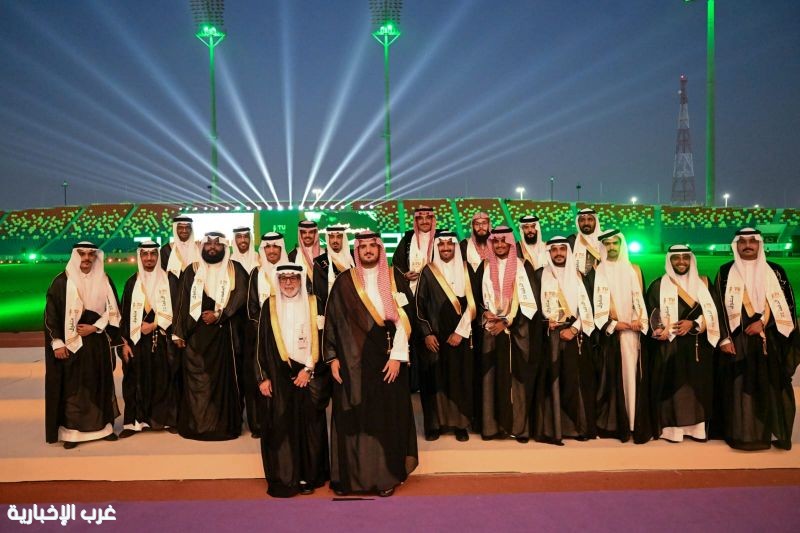 الأمير فواز بن سلطان يشهد تخريج الدفعة الثانية والعشرين من جامعة الطائف