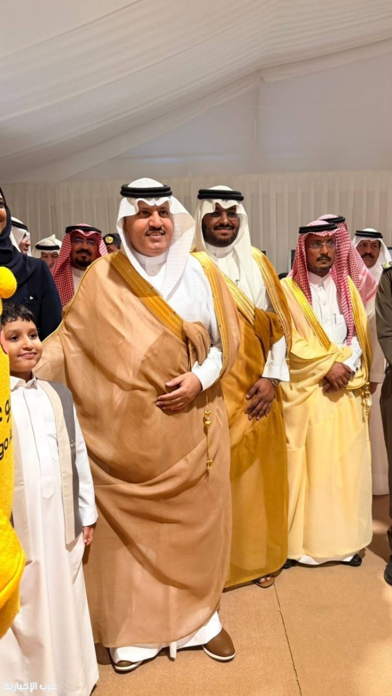 محافظ أملج يدشّن مهرجان المانجو الخامس لتعزيز التنمية الزراعية ودعم المزارعين.