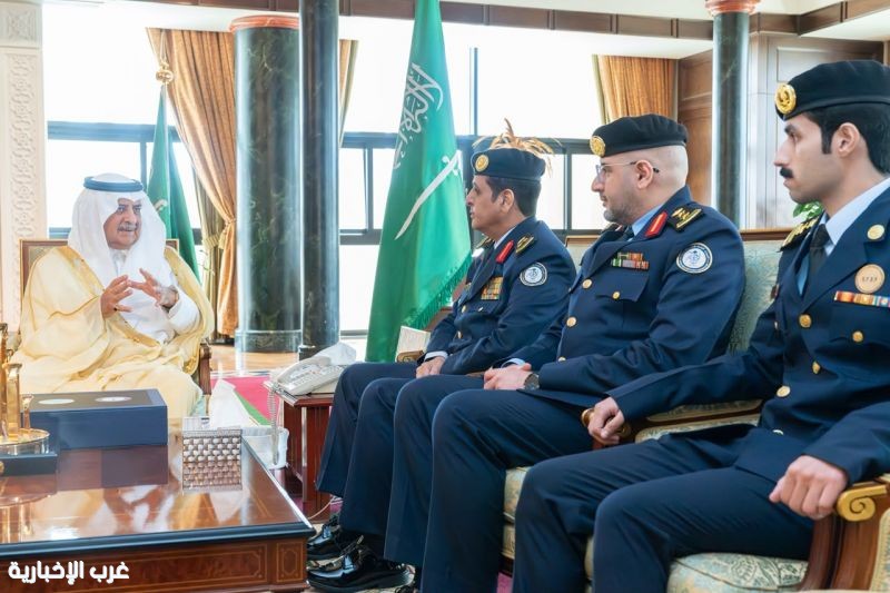 أمير منطقة تبوك يستقبل قائد القوات الخاصة للأمن والحماية
