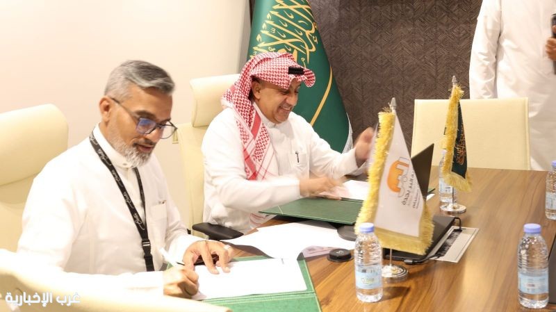 جمعية البر بجدة تعزز شراكاتها المجتمعية باتفاقية مع شركة فريق الإبداع لدعم الأسر المستفيدة جمعية البر بجدة تعزز شراكاتها المجتمعية باتفاقية مع شركة فريق الإبداع لدعم الأسر المستفيدة