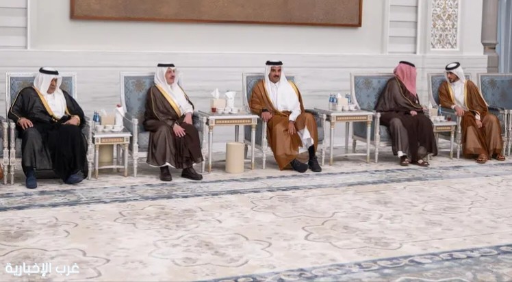 أمير الشرقية ينقل تعازي القيادة لأمير قطر في وفاة الشيخ حمد بن خليفة آل ثاني
