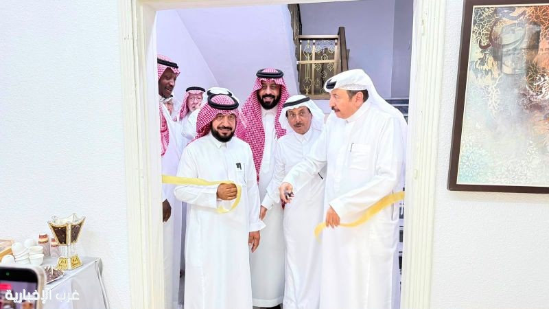 معرض "مابين الريشة والإزميل" في فنون الطائف معرض "مابين الريشة والإزميل" في فنون الطائف
