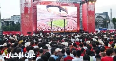 مدريد ترتدى الأحمر.. شاشات عملاقة وإغلاقات مرورية استعدادا لنهائى المونديال مدريد ترتدى الأحمر.. شاشات عملاقة وإغلاقات مرورية استعدادا لنهائى المونديال