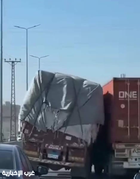 مصر .. بعد إنقاذه لزميله.. نقابة العاملين بالنقل البري تكرم سائق التريلا,