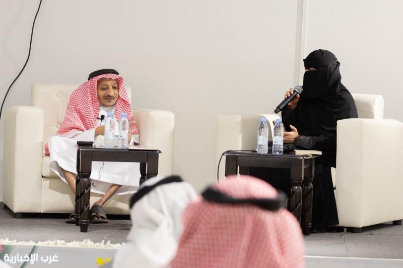 «وهج الشعر من مشكاة شاعر».. نادي ملتقى المبدعين الثقافي يضيء المشهد الأدبي في جازان. «وهج الشعر من مشكاة شاعر».. نادي ملتقى المبدعين الثقافي يضيء المشهد الأدبي في جازان.