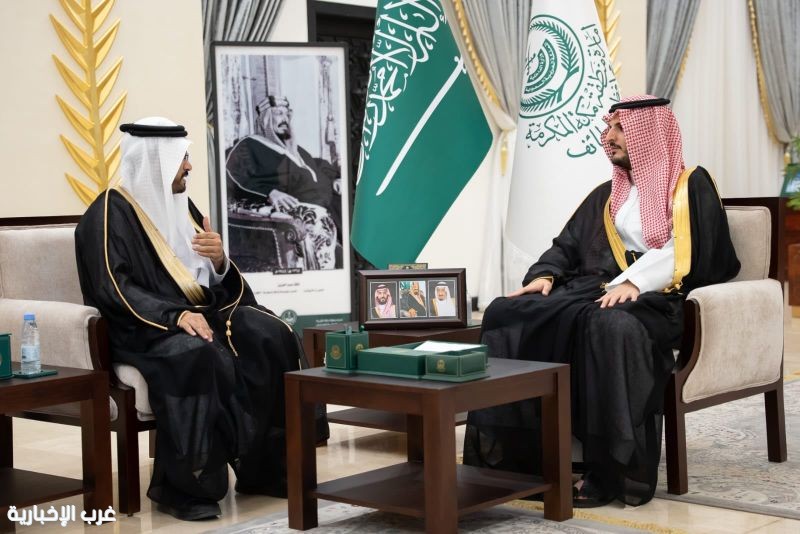 الأمير فواز بن سلطان يطلع على مشاريع هيئة التراث بالطائف