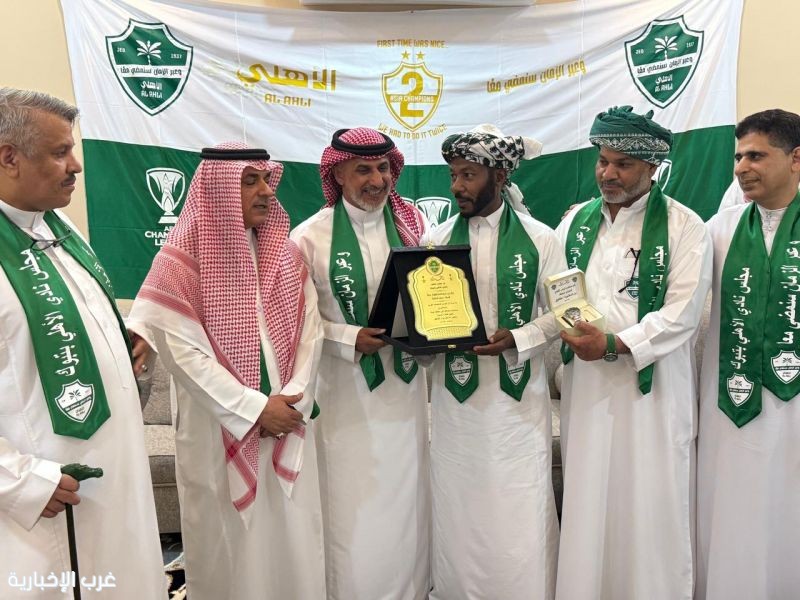 مجلس جمهور الأهلي بتبوك يكرّم سعود البرقاوي تقديرًا لعطائه الجماهيري