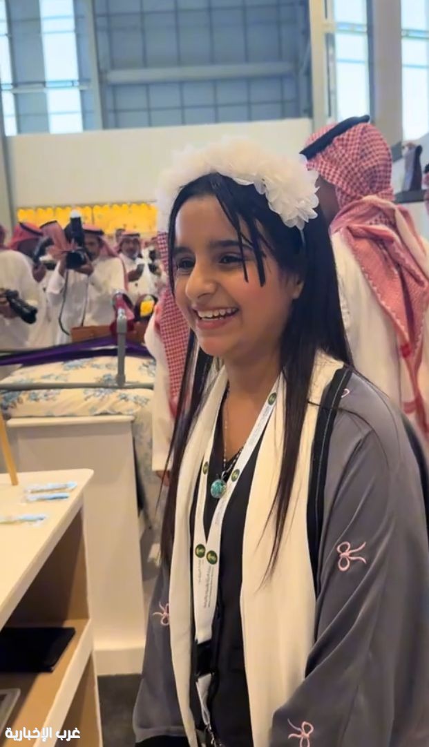 منال سعد الجهني توثّق جمال الطبيعة والبحر في أعمال فنية من الريزن منال سعد الجهني توثّق جمال الطبيعة والبحر في أعمال فنية من الريزن