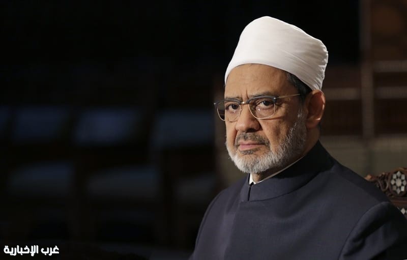 شيخ الأزهر يستقبل أوائل الثانوية الأزهرية ويمنحهم مكافآت مالية ورحلة عمرة تقديرًا لتفوقهم