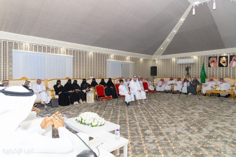 نادي الثقافة والفنون بصبيا يضيء ليلته بأمسية "شجر الضياء"