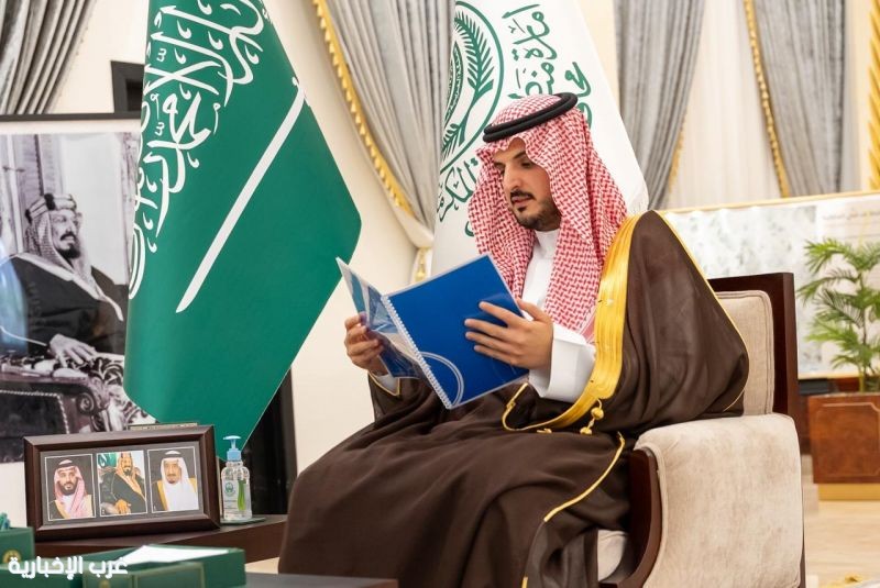 الأمير فواز بن سلطان يستقبل مدير المركز الوطني للأرصاد بالطائف