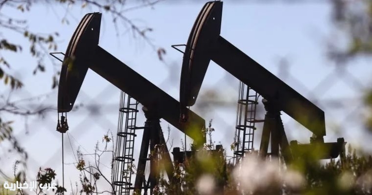 النفط يتراجع إلى أدنى مستوى في 12 يومًا.. وبرنت يقترب من حاجز 100 دولار