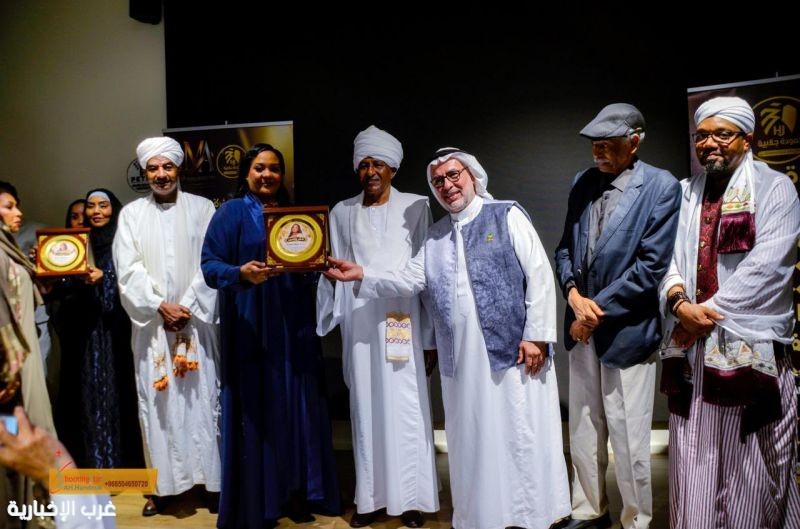 اتحاد الفنانين العرب وشركة MA يكرمان الفنانة السودانية إسلام المبارك في جدة