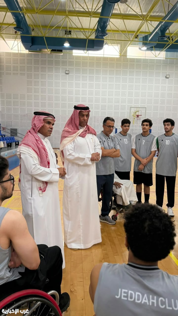 رئيس نادي ذوي الإعاقة بجدة يتفقد تدريبات الفريق