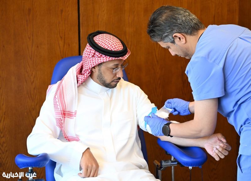 نائب أمير عسير يشارك في الحملة الوطنية للتبرع بالدم التي أطلقها سمو ولي العهد